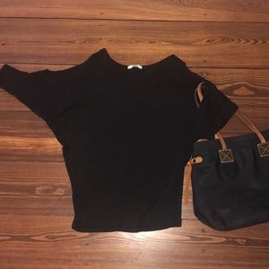 Open shoulder top